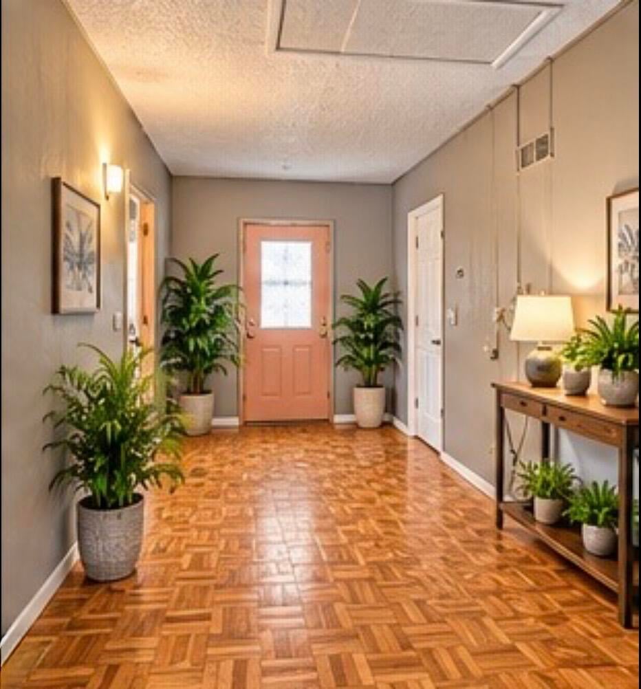  Residence photo 8