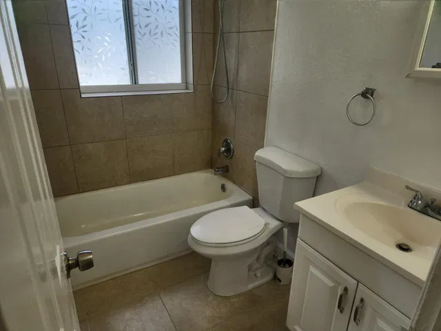 Residence photo 12