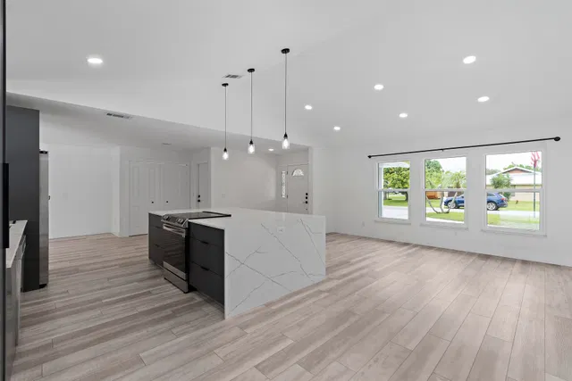 Rocky Point Residence photo 6