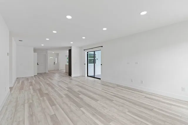 Rocky Point Residence photo 11
