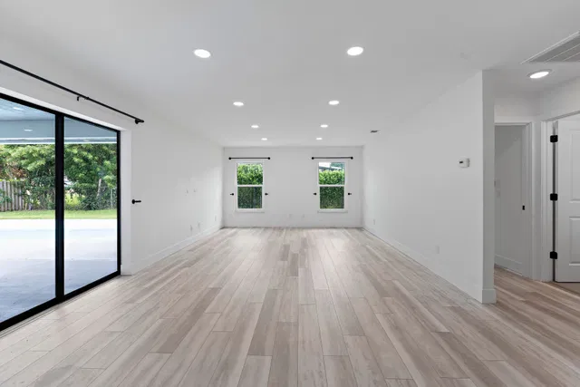 Rocky Point Residence photo 12