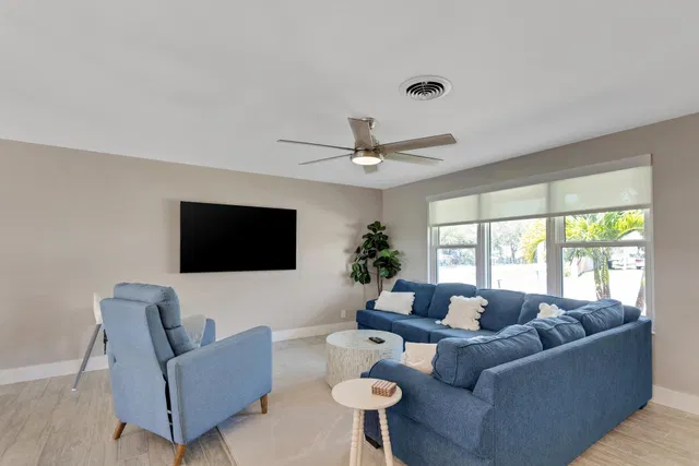  Residence photo 7