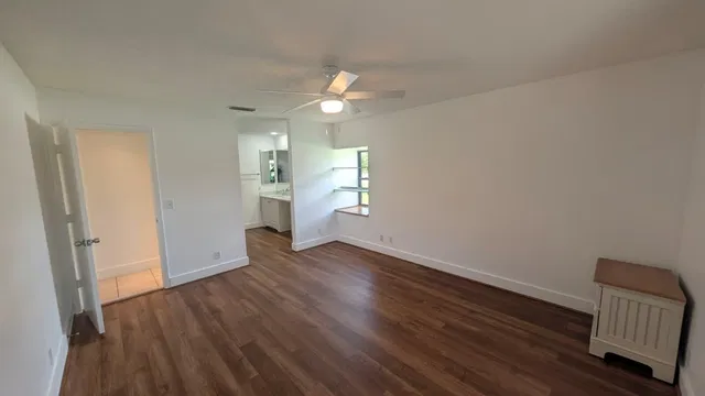  Unit F photo 6
