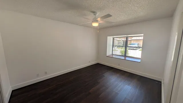  Unit F photo 7