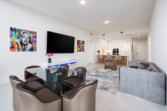 Nautilus 220 Unit 621 photo 3