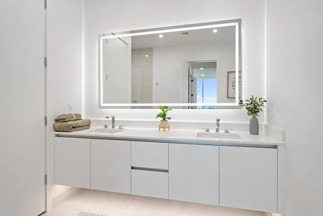 Nautilus 220 Unit 621 photo 11