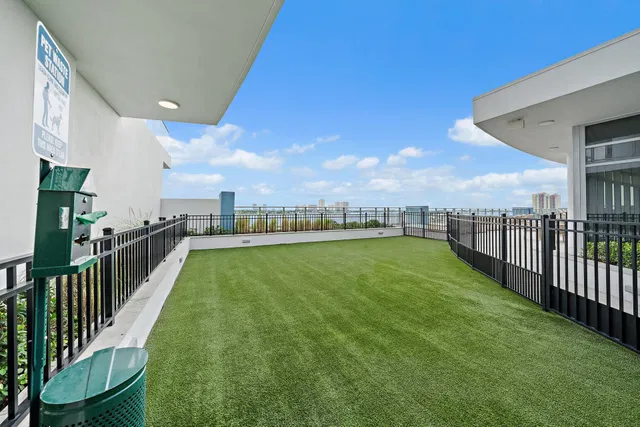 Nautilus 220 Unit 621 photo 32
