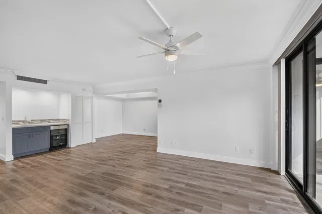 South Palm Beach Unit 303 photo 8