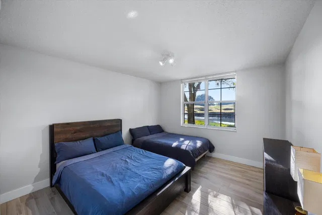  Unit 102 photo 18