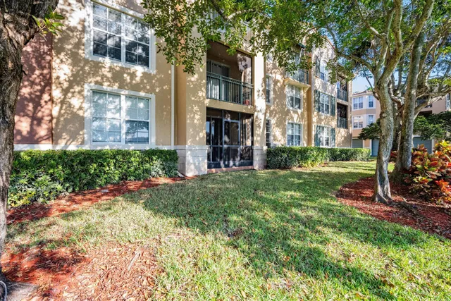  Unit 102 photo 25