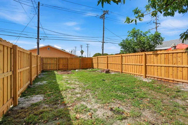 Residence photo 19