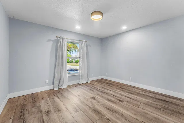  Residence photo 22