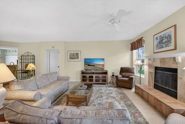 Residence photo 21