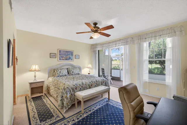Residence photo 25