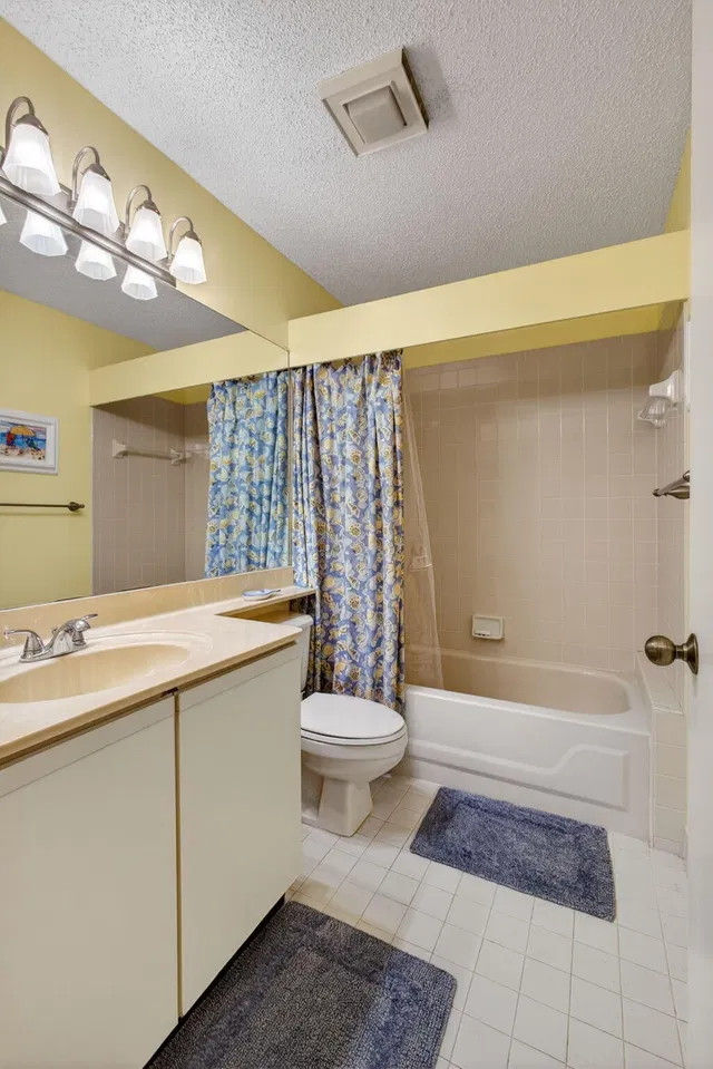 Residence photo 36