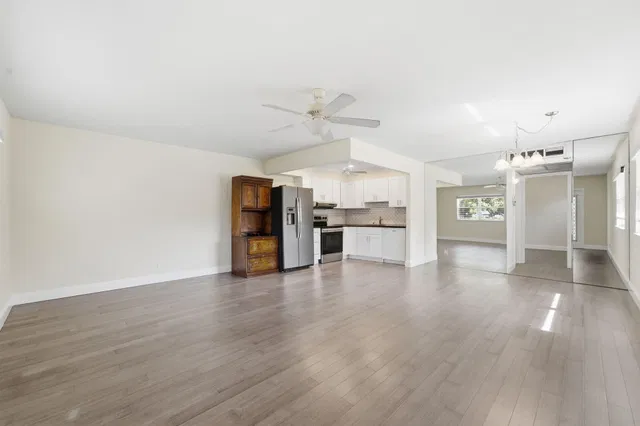 Residence photo 5