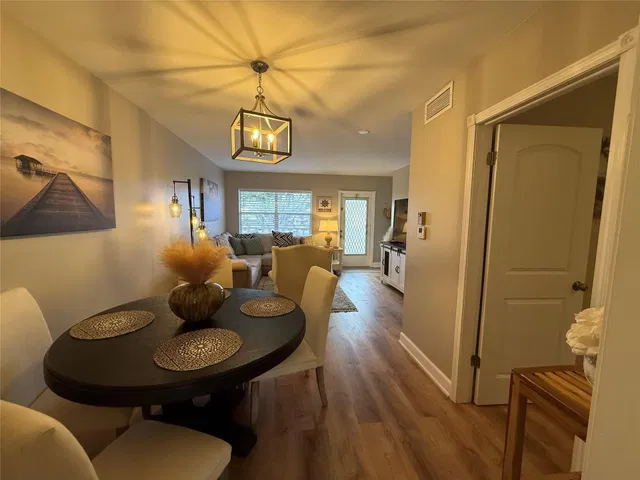  Unit 205 photo 4