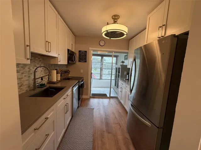  Unit 205 photo 7
