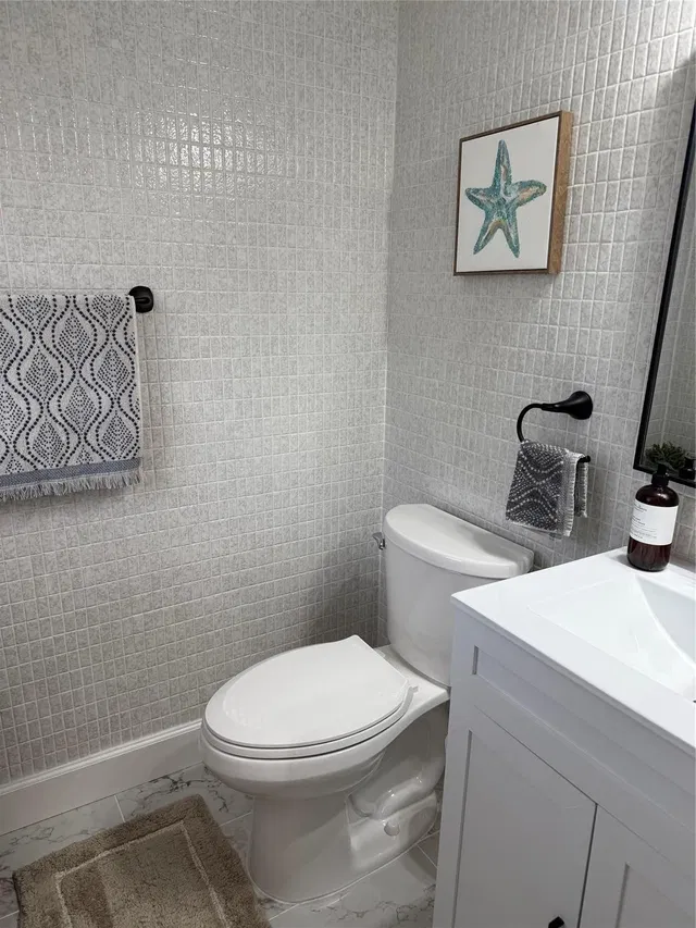  Unit 205 photo 18