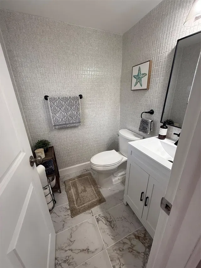  Unit 205 photo 19