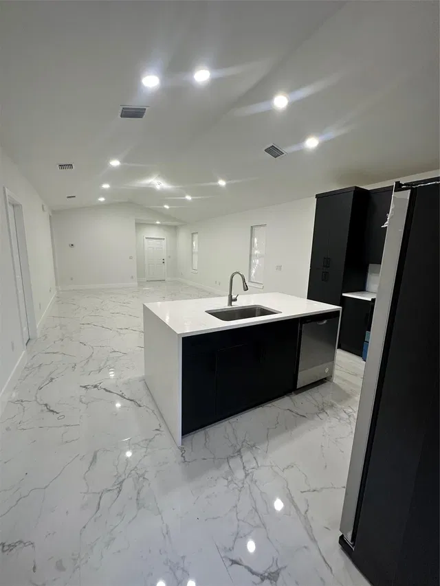 West Palm Beach Residence photo 12