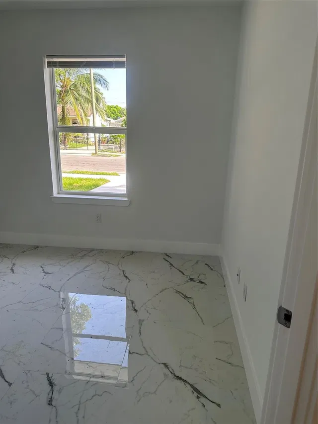 West Palm Beach Residence photo 30