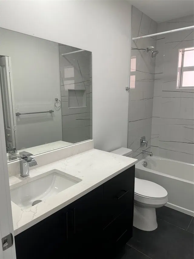 West Palm Beach Residence photo 35