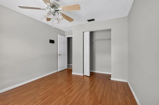 Residence photo 16