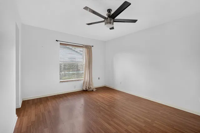Residence photo 20