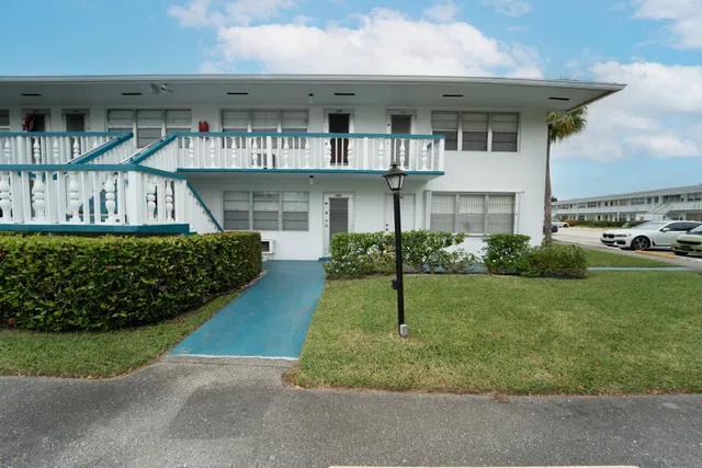 Residence photo 2