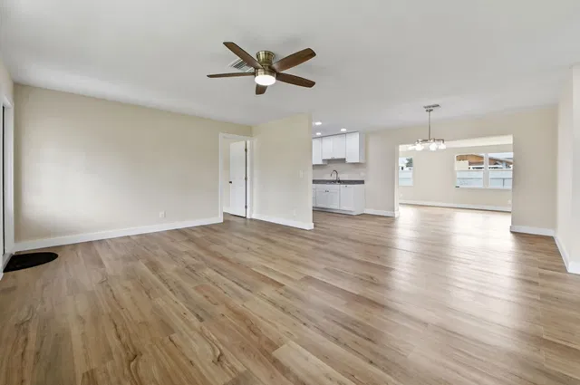 Residence photo 7