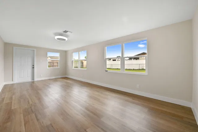Residence photo 9