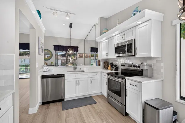 Unit 202 photo 37