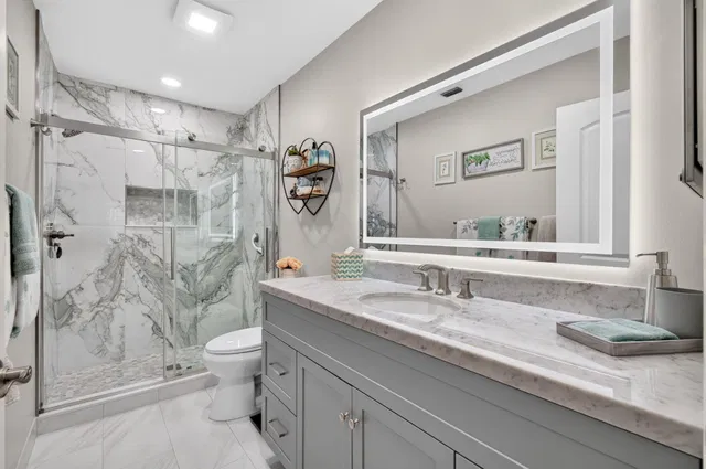 Unit 202 photo 51