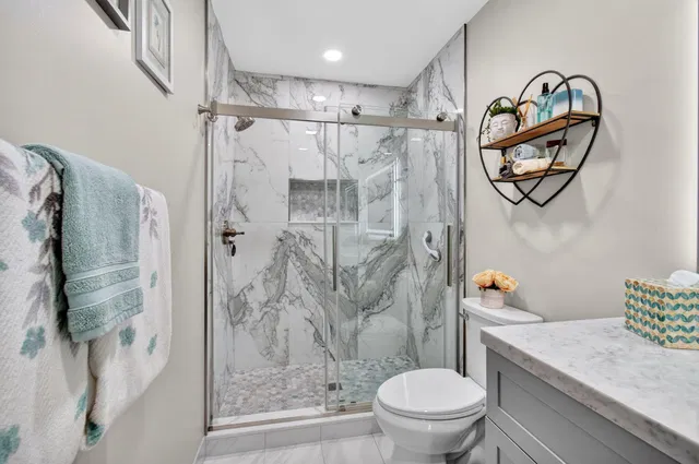 Unit 202 photo 52