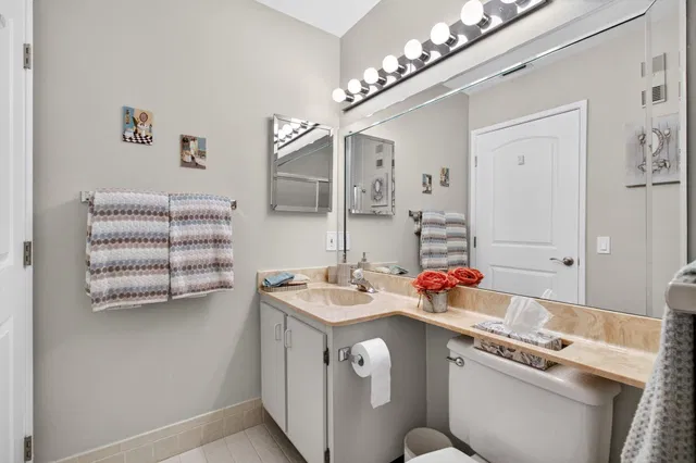 Unit 202 photo 63
