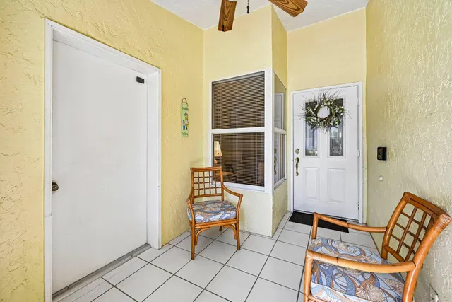 Residence photo 4