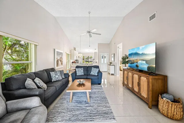 Residence photo 15