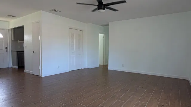 Residence photo 10