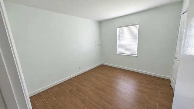 Residence photo 16