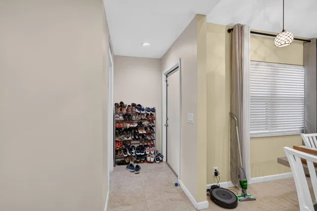 Residence photo 8