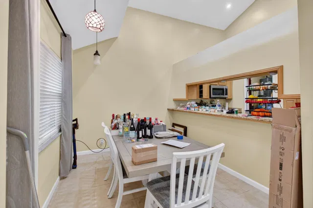 Residence photo 11