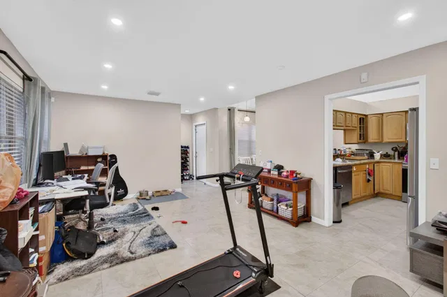 Residence photo 22
