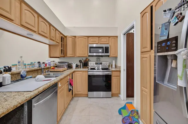 Residence photo 24