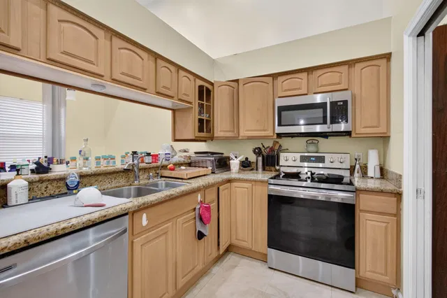 Residence photo 25
