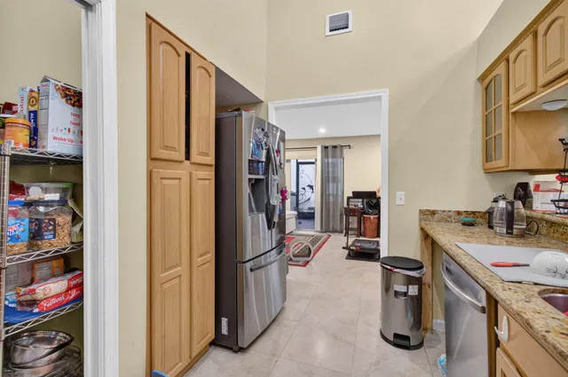 Residence photo 27
