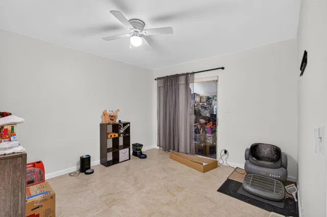Residence photo 36