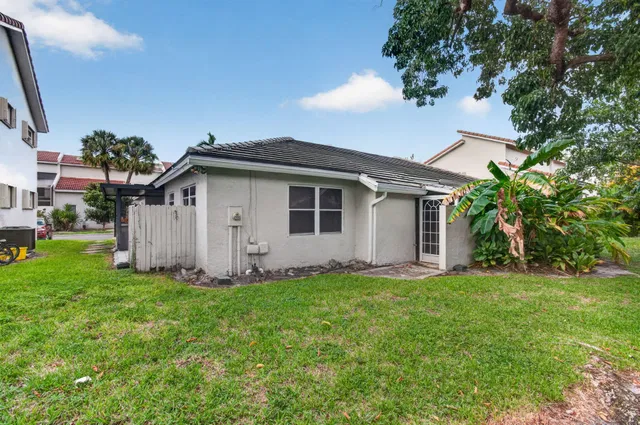 Residence photo 56
