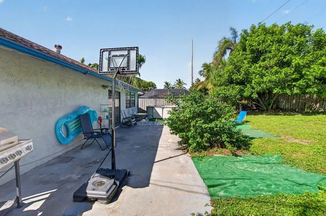  Residence photo 35
