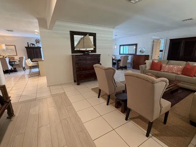 Residence photo 23